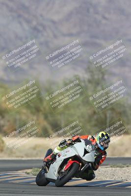 media/Oct-30-2025-Racers Edge (Thu) [[dabbdaf680]]/3-B Group/Session 5 (Turn 6)/